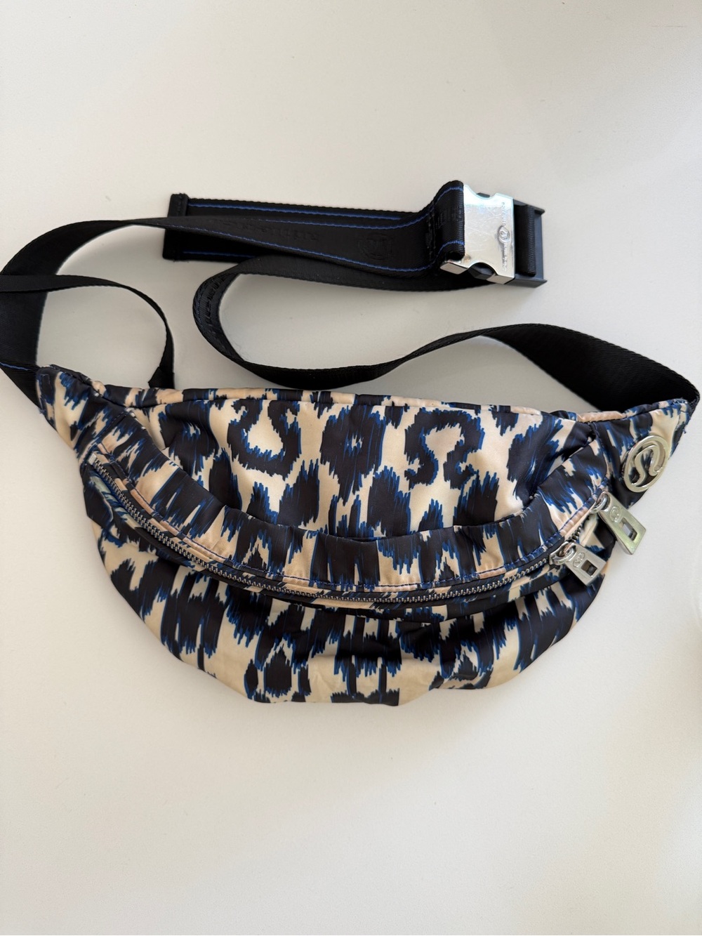 Lululemon Blue Patterned Nylon Belt Bag with Metal Buckle